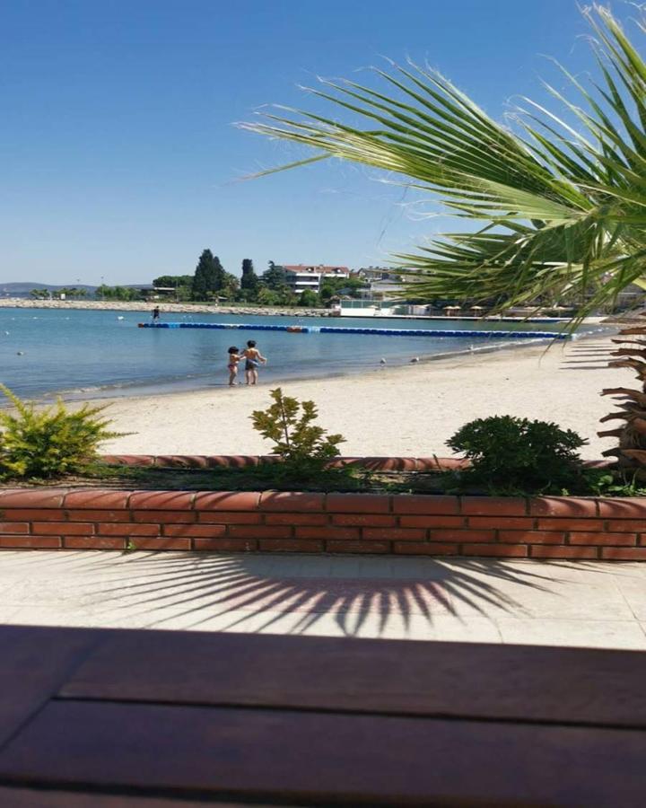 Paradise Island Hotel Darica  Экстерьер фото