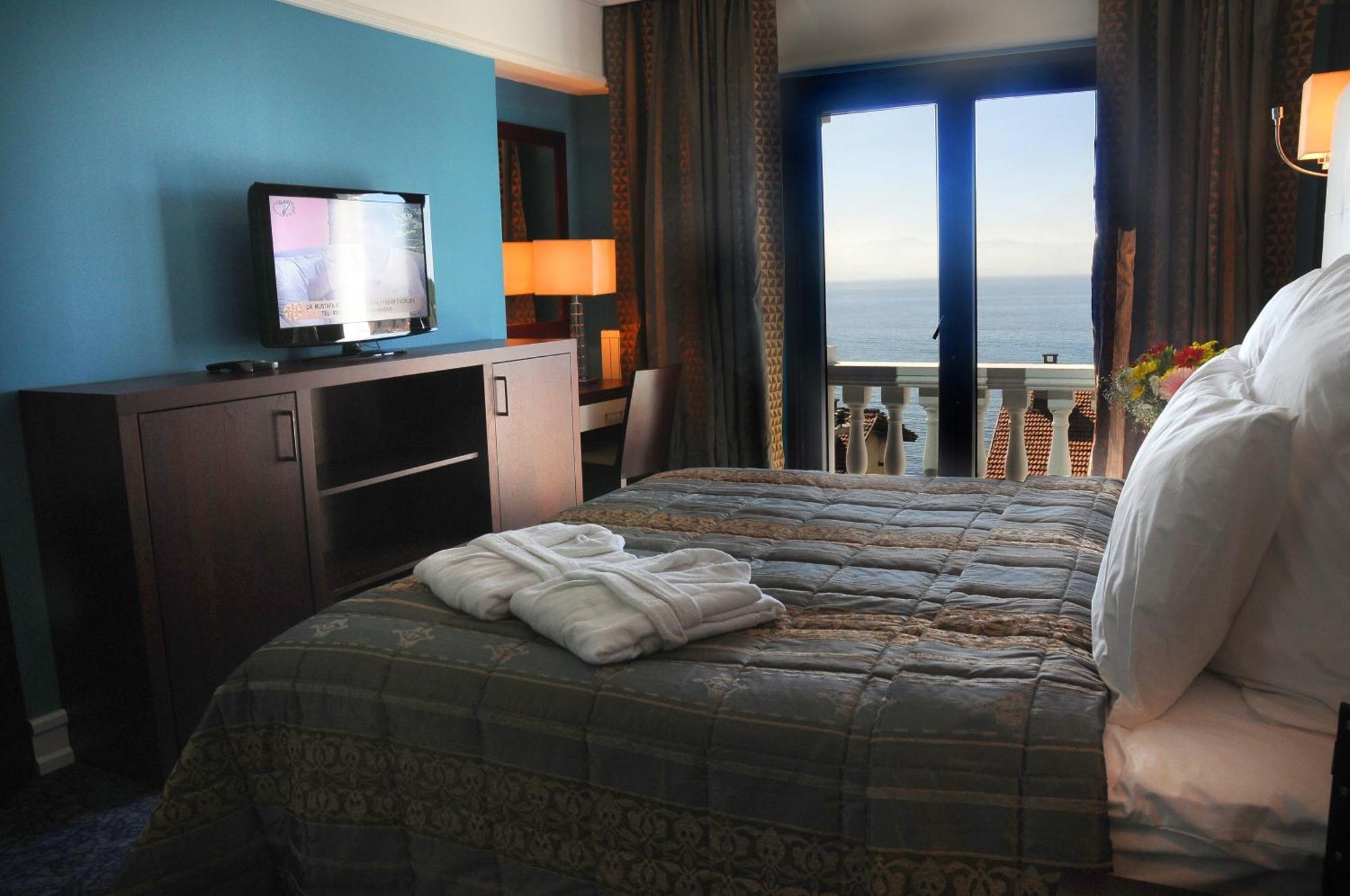 Paradise Island Hotel Darica  Экстерьер фото