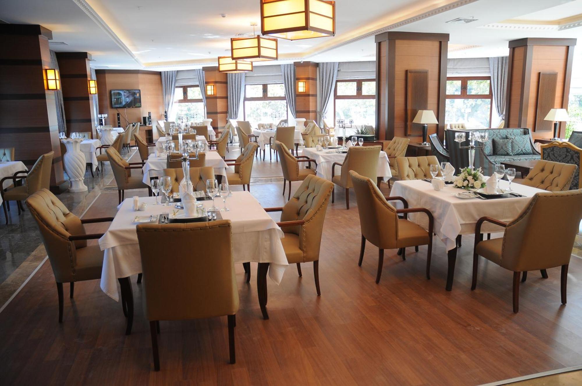 Paradise Island Hotel Darica  Экстерьер фото