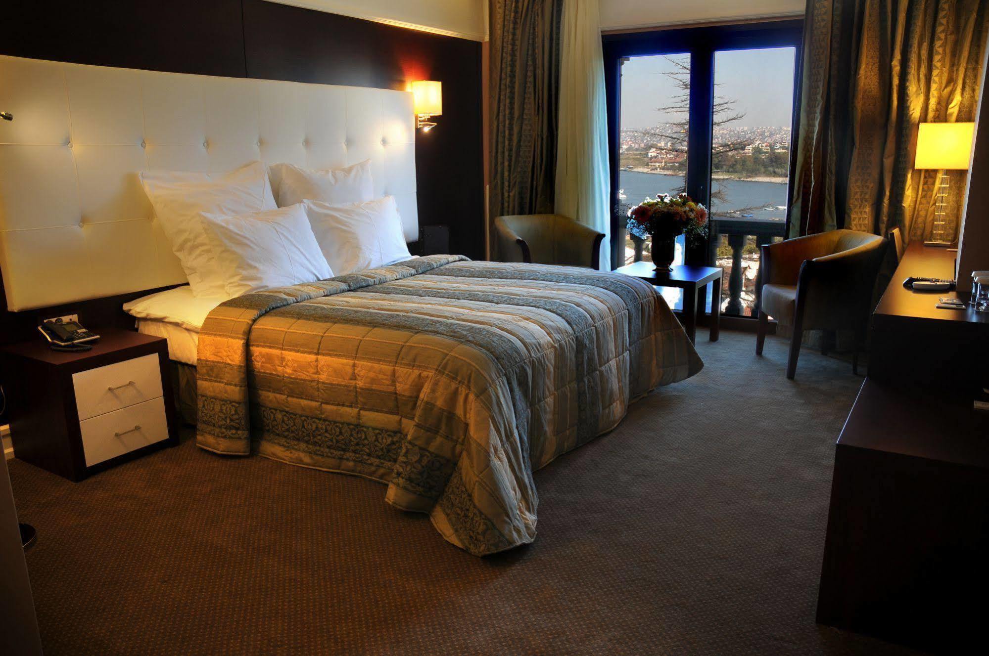 Paradise Island Hotel Darica  Экстерьер фото
