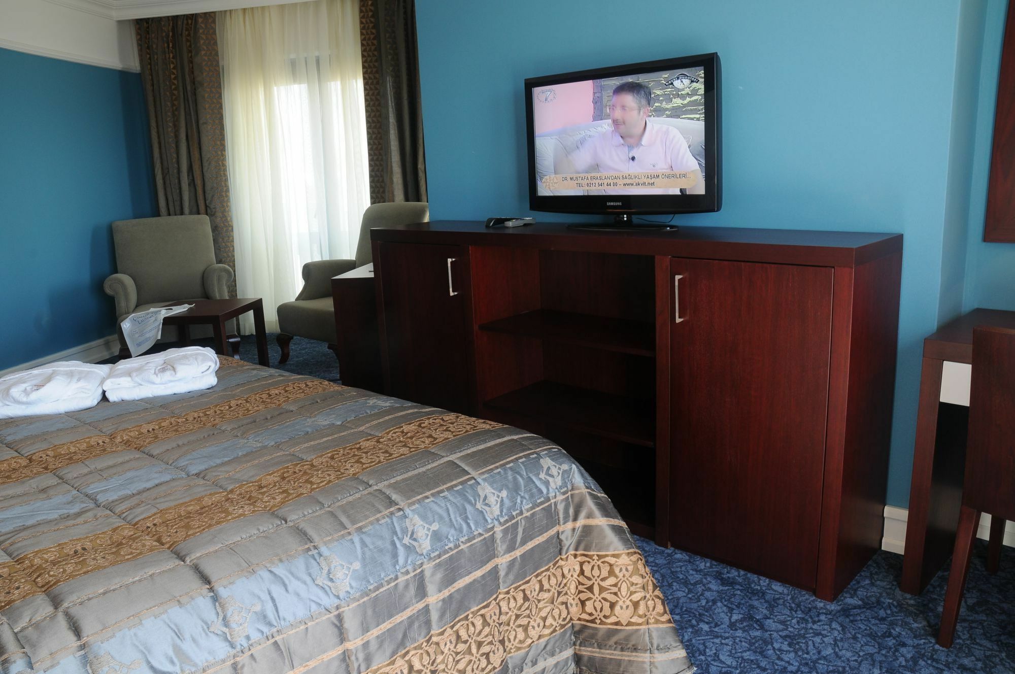 Paradise Island Hotel Darica  Экстерьер фото